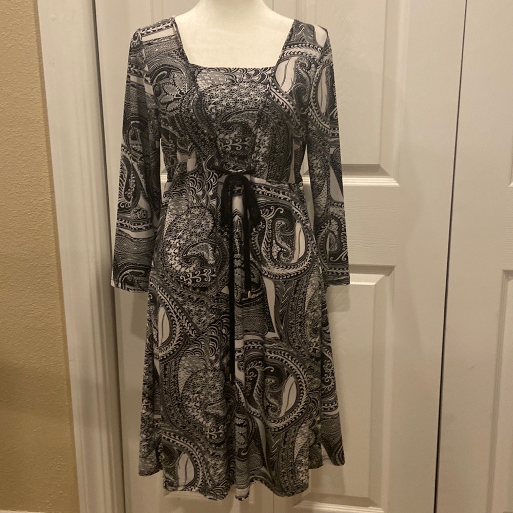 Urban Mango, paisley, print dress, size large, black and white paisley print